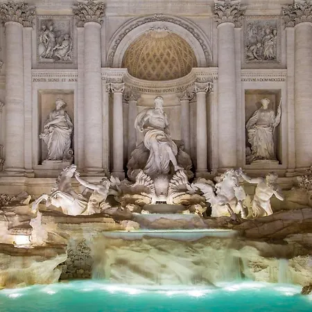 Trevi Ab Aeterno - Amazing View Of The Trevi Fountain *