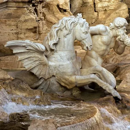 Trevi Ab Aeterno - Amazing View Of The Trevi Fountain Apartment
